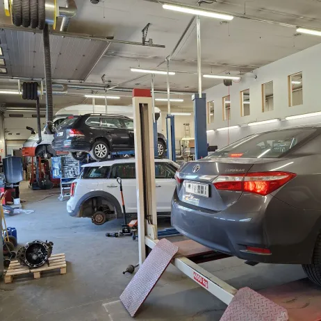 Autokorjaamo Pälkäne – Kolari-Special Kolari-Specialin autokorjaamo Pälkäneen Luopioisissa
